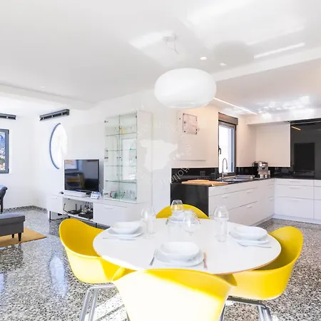 Casa Daniela * Casas de Torrat